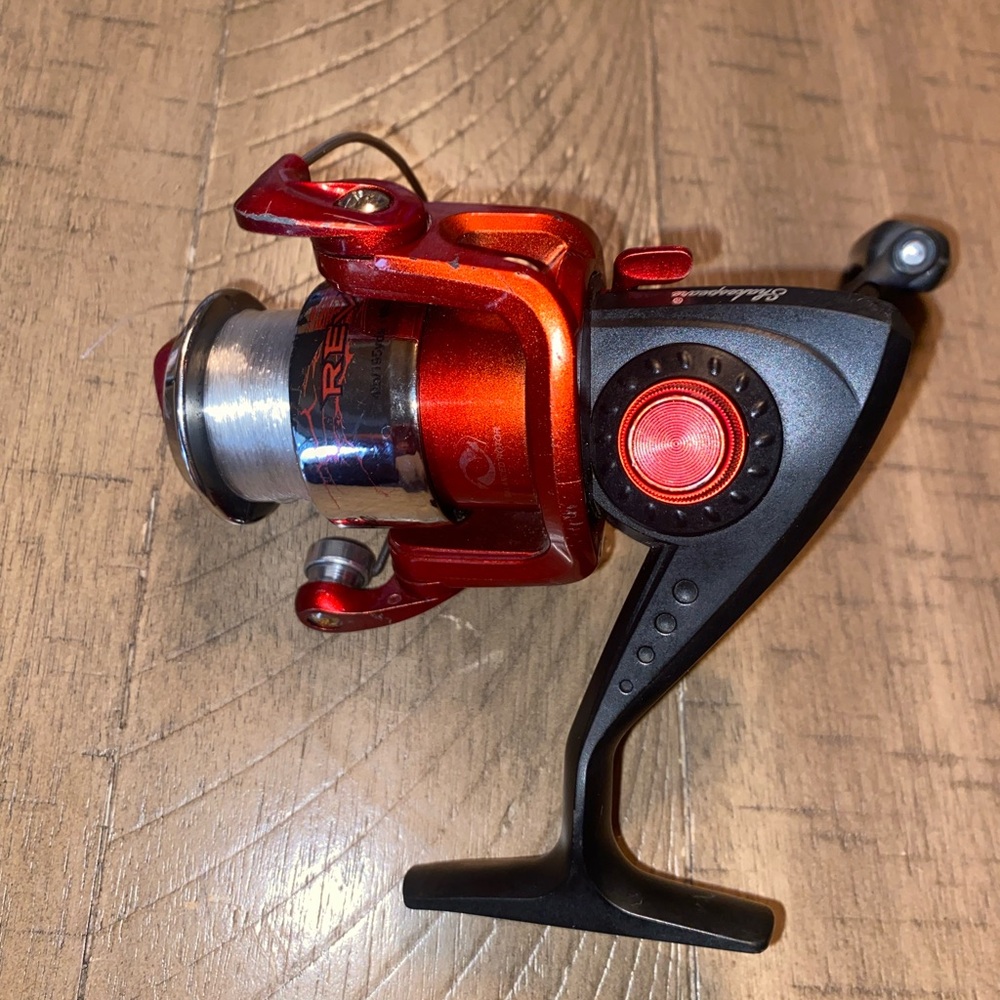 Fishing Reel - Shakespeare reversible  Spinning Reel